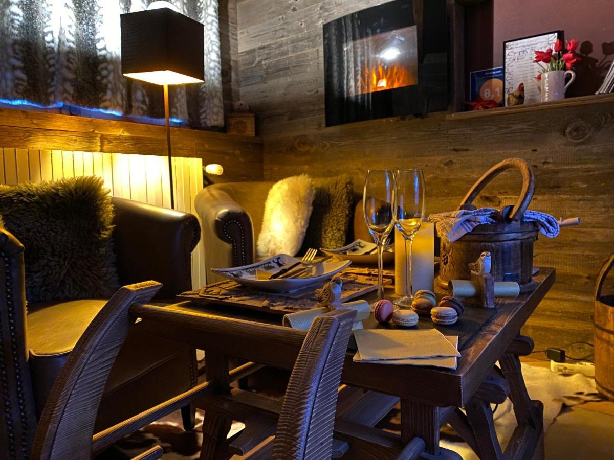 Micro-Lodge, Le Petit Nid D'Amour Montriond Esterno foto