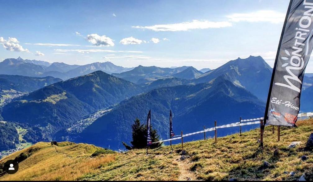 Micro-Lodge, Le Petit Nid D'Amour Montriond Esterno foto