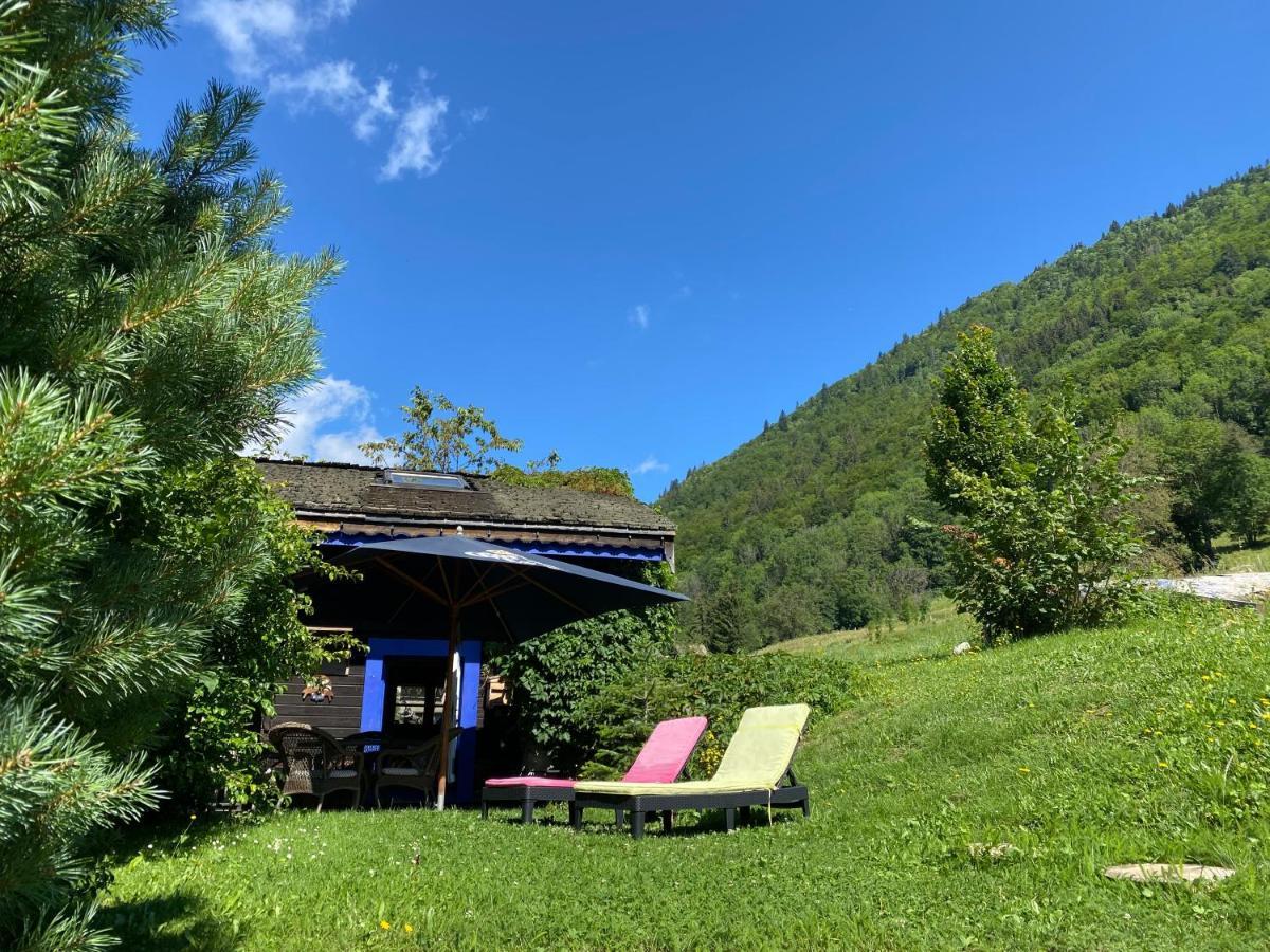 Micro-Lodge, Le Petit Nid D'Amour Montriond Esterno foto