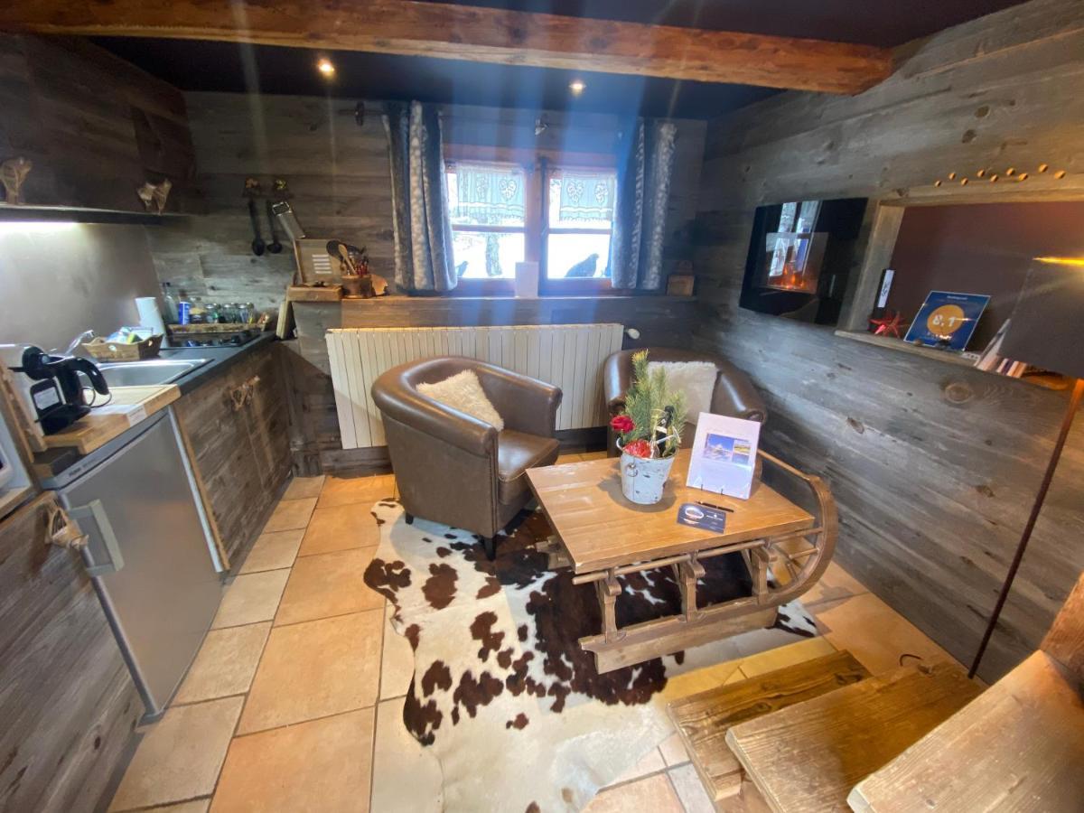 Micro-Lodge, Le Petit Nid D'Amour Montriond Esterno foto
