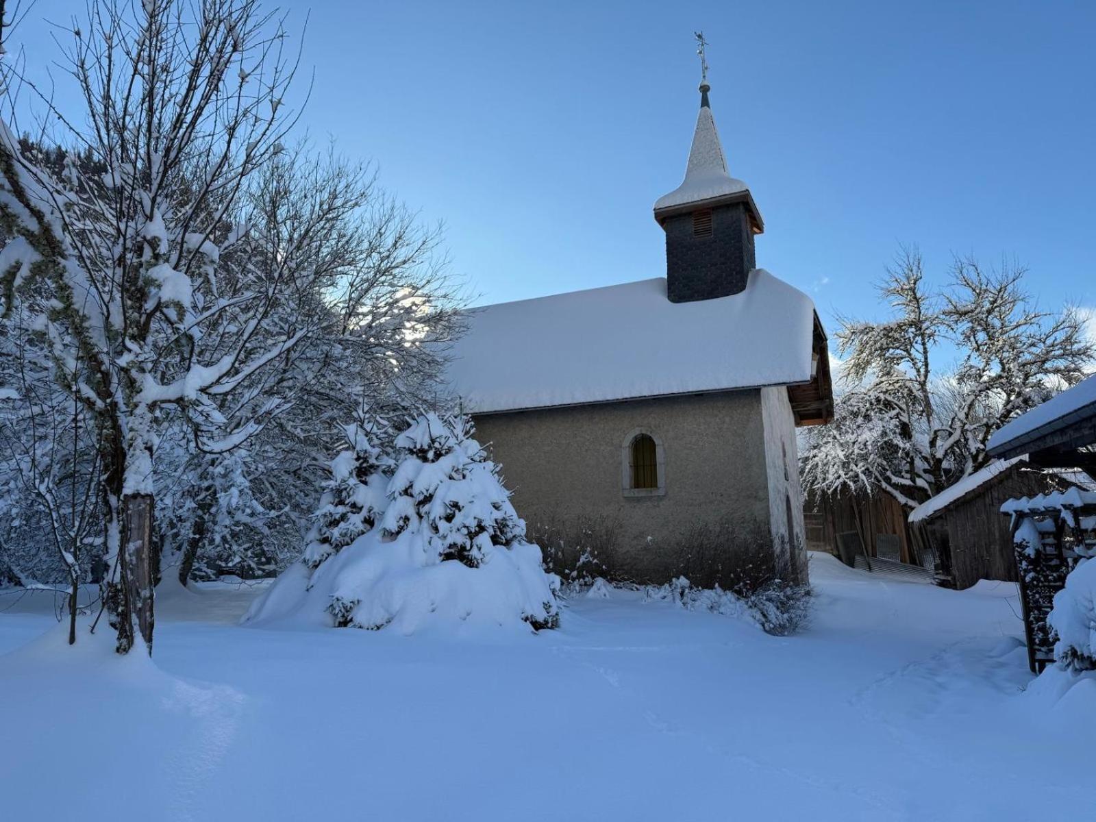 Micro-Lodge, Le Petit Nid D'Amour Montriond Esterno foto